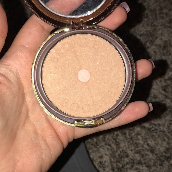 Bronzer - Picture 2 of 2